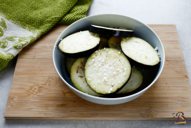 Come fare le cotolette di melanzane