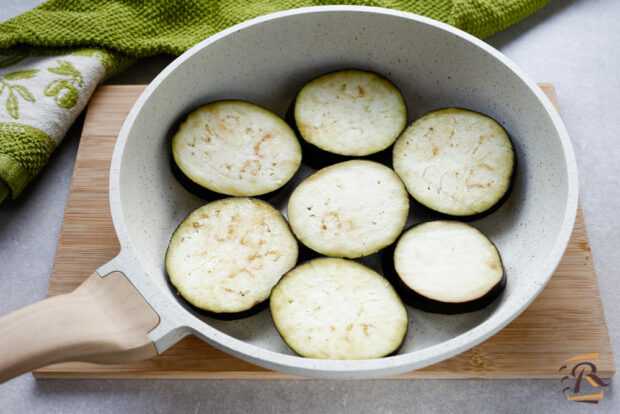 Come fare le cotolette di melanzane