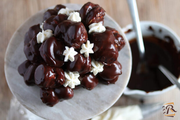 Profiteroles al cioccolato