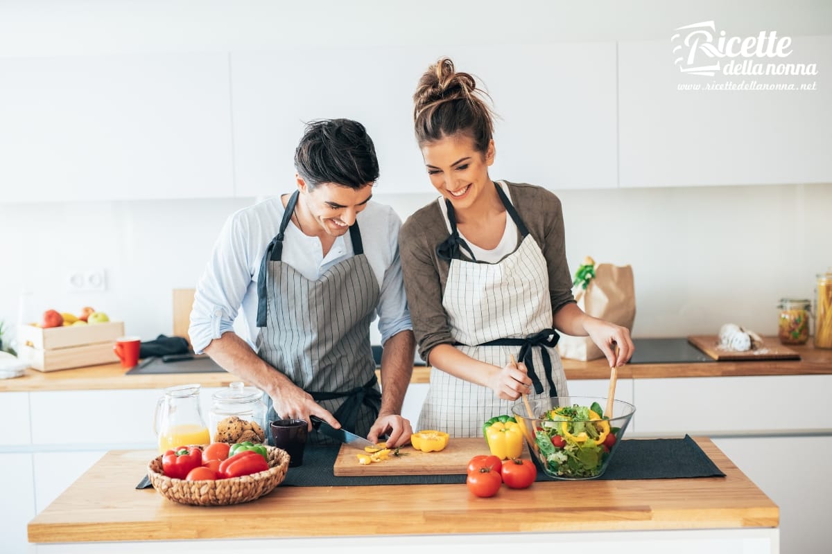 Le 5 cose che non devi fare in cucina se vuoi mangiare sano e stare bene