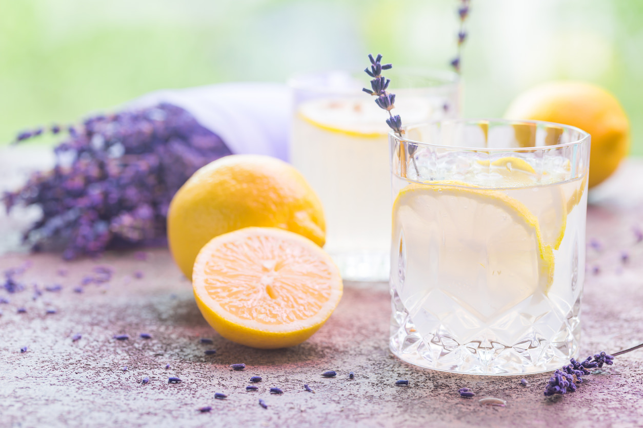 Limonata alla lavanda