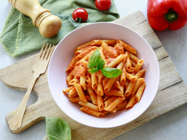 Pasta con crema di peperoni