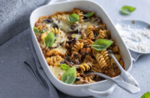 Pasta al forno con funghi