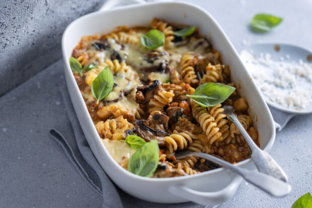 Pasta al forno con funghi