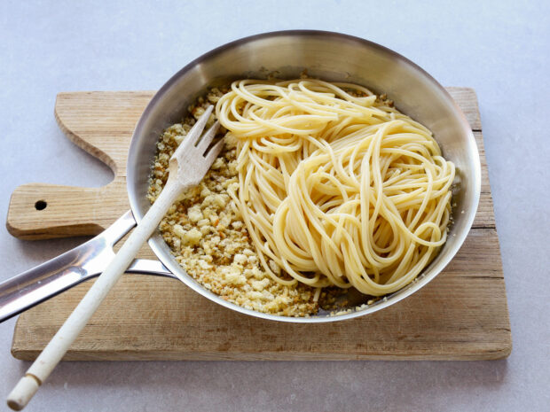 Pasta con la mollica