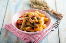 Pasta melanzane e tonno