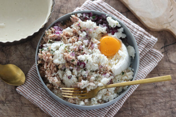 Torta salata di tonno e cipolle