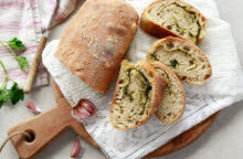 Pane all’aglio con erbe