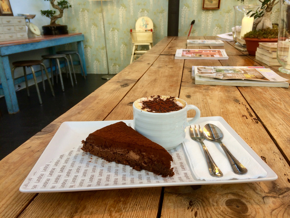 È la torta di cioccolato più buona del mondo e viene da Lisbona: ecco com’è fatta la Landeau Chocolate e dove mangiarla