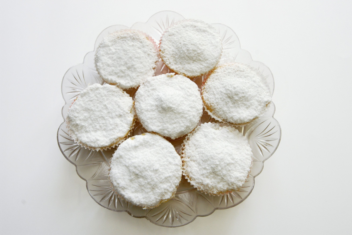 Nascono per essere mangiati in un sol boccone, proprio come dice il loro nome: vengono dall’Abruzzo e sono tra i dolci della tradizione più golosi d’Italia