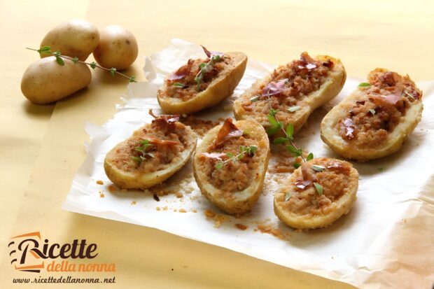 Patate ripiene al forno