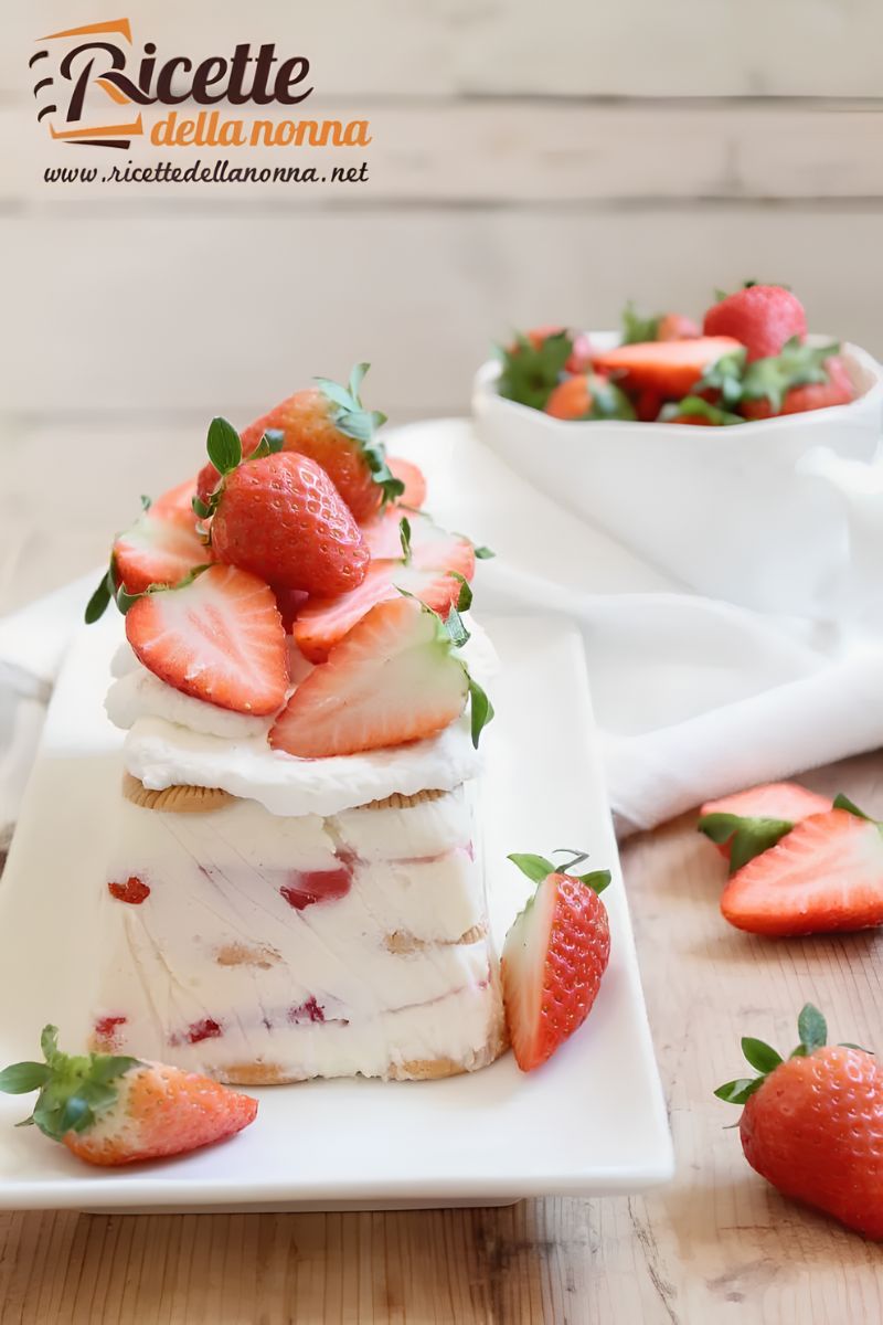 Semifreddo con fragole