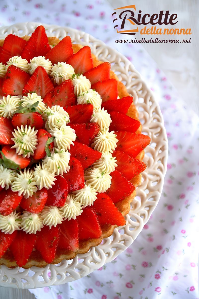 Torta alle fragole con crema al lime