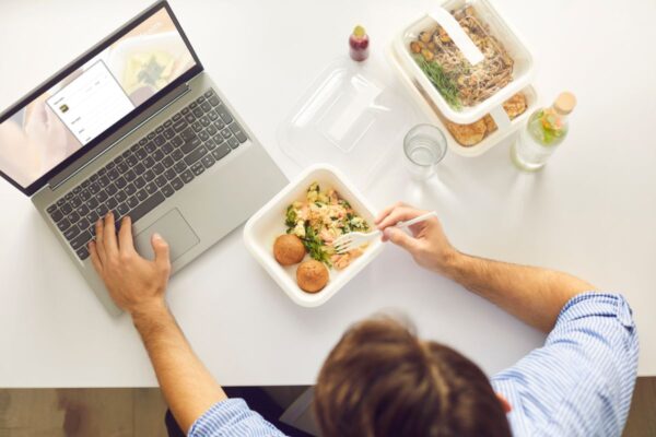 Sei alla ricerca della schiscetta perfetta? Ecco 5 idee a prova di pranzo in ufficio