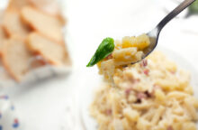 È uno dei piatti più famosi della cucina partenopea: sapori intensi e decisi per una ricetta a base di ingredienti semplici