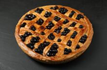 Con questa ricetta fai una speciale crostata ai mirtilli: aggiunte e trucchi segreti