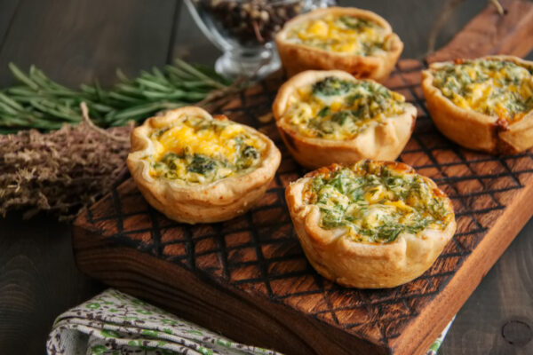 Crostatine salate con pasta brisée