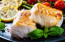 Usa 2 pesci diversi in un solo piatto: questa ricetta è la fine del mondo