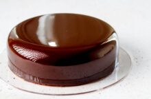 Torta glassata al cioccolato