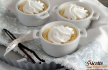 Dessert light dopo cena? Un facilissimo dessert leggero alla vaniglia chiude ogni pasto con eleganza