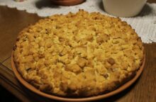 Con il basilico non ci fai solo il pesto: usalo per farci la torta più sorprendente che c’è