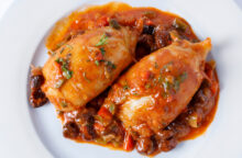 Calamari ripieni al sugo: secondo di pesce facile e veloce