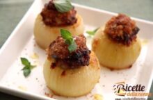 Cipolle ripiene al forno: ricetta passo dopo passo