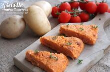 A Roma la frittata si fa senza uova, ma con le patate: la storia di una ricetta povera (ma buonissima)