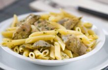 Pasta ai carciofi e pecorino