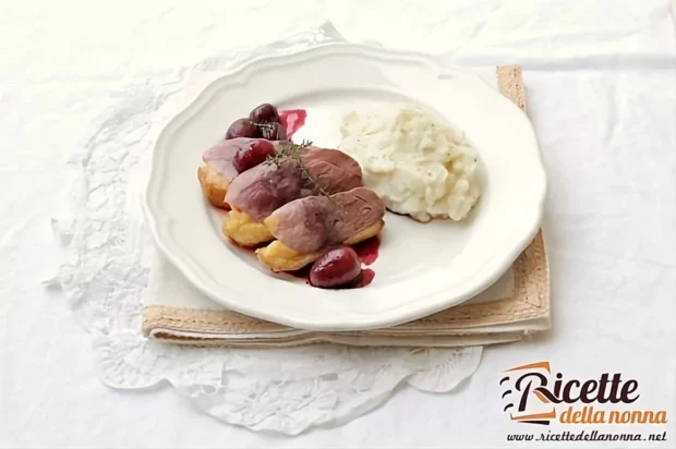 Anatra la vino rosso