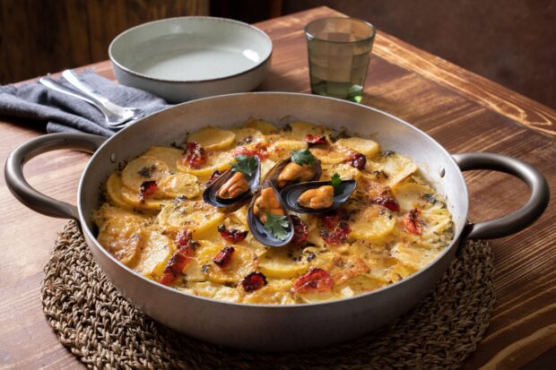 Tiella riso patate e cozze