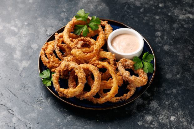 anelli di cipolla fritti