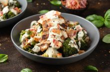 Pollo con panna e pancetta