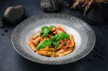 Pasta al sugo di peperoni