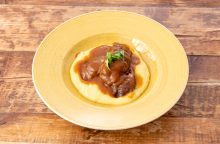 Stracotto di manzo al vino rosso