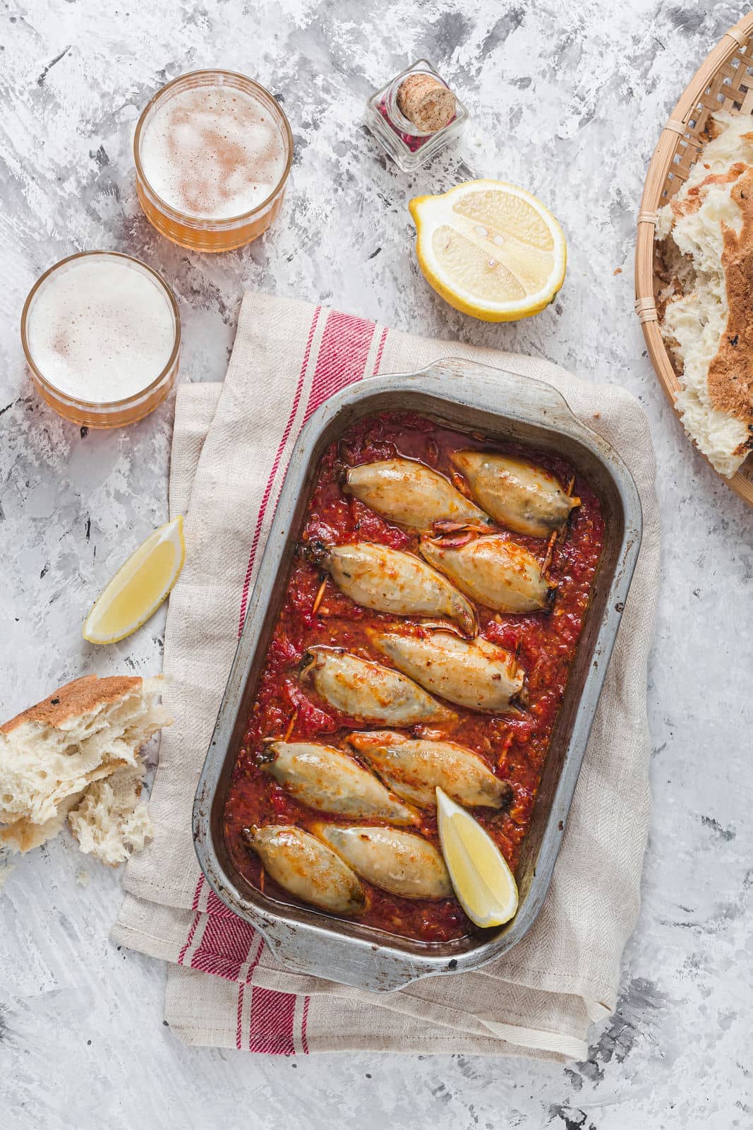 Calamari ripieni al sugo