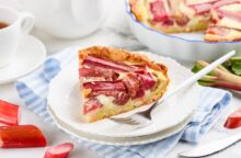 Crostata al rabarbaro