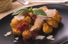 Gnocchi di zucca con sugo di pomodoro