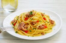 Spaghetti al tonno in scatola