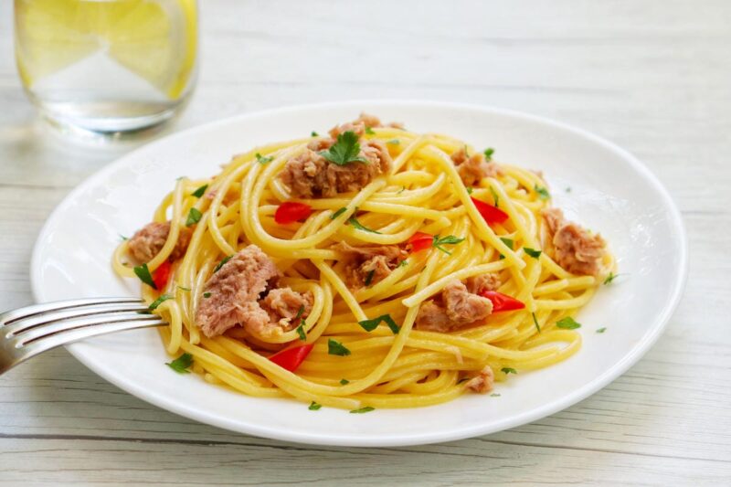 Spaghetti al tonno in scatola | Ricette della Nonna