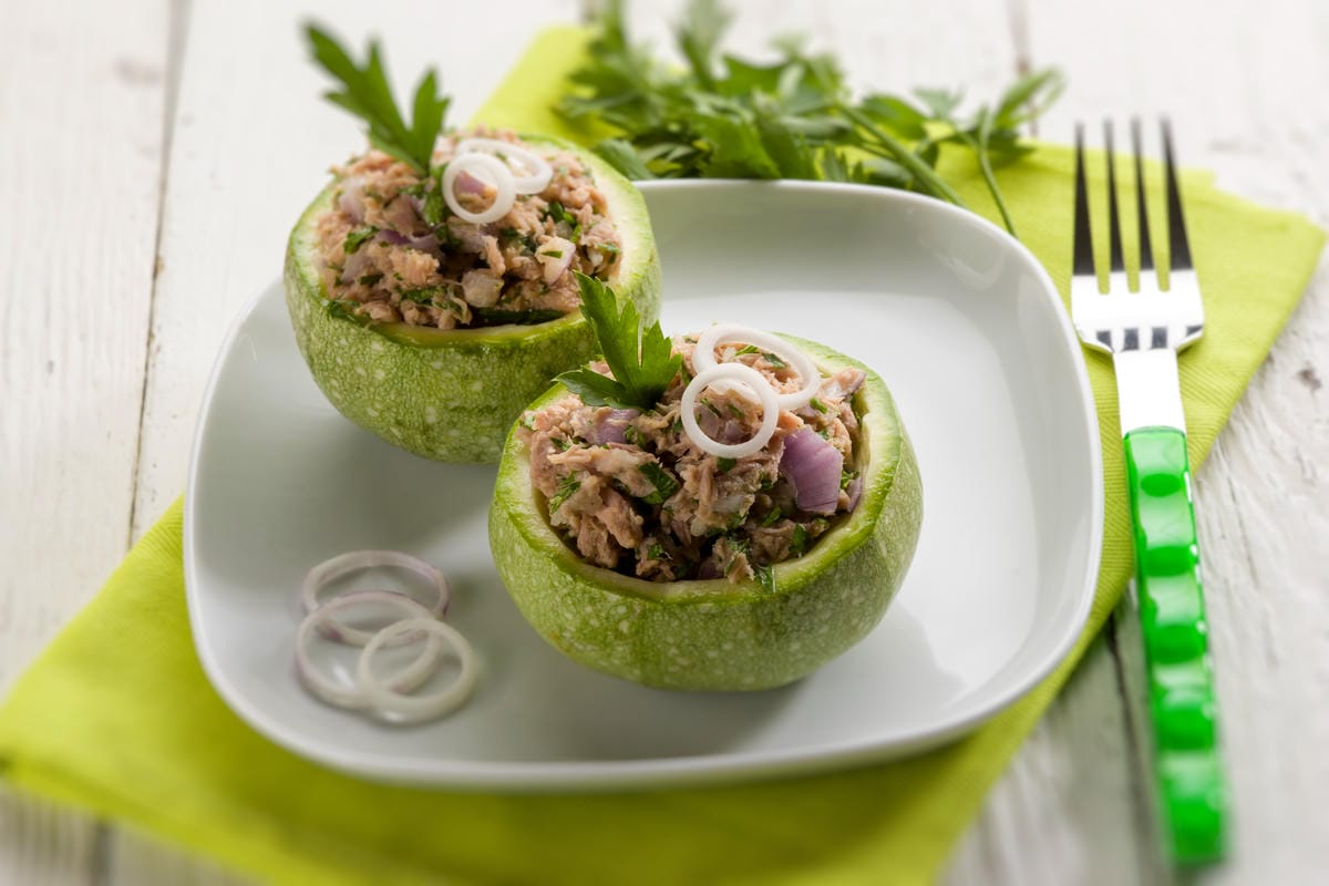 Zucchine ripiene di tonno al forno | Ricette della Nonna