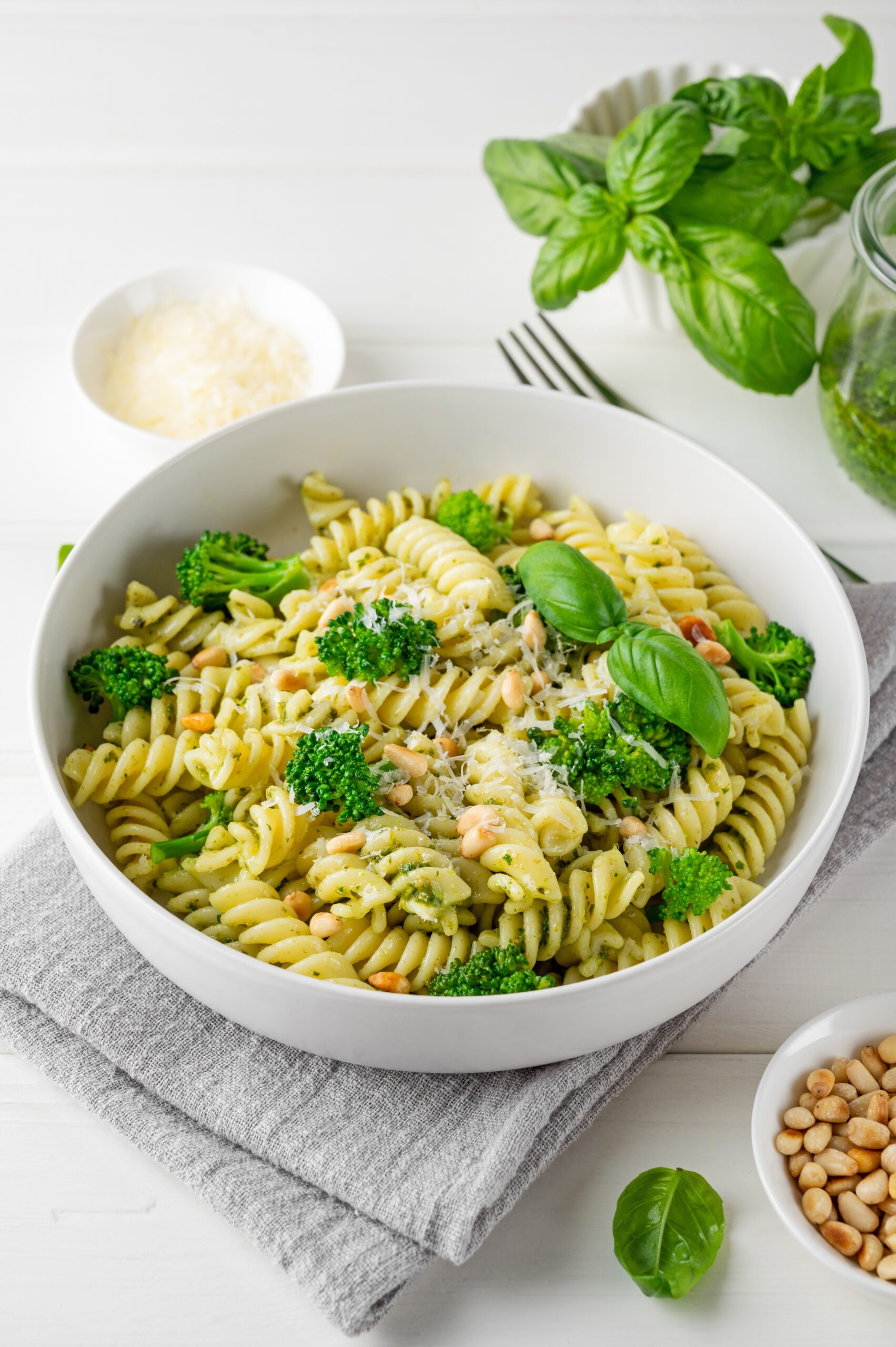 insalata di pasta con pesto