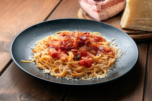 pasta pancetta e pomodoro
