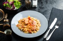 Pasta salmone e pomodorini