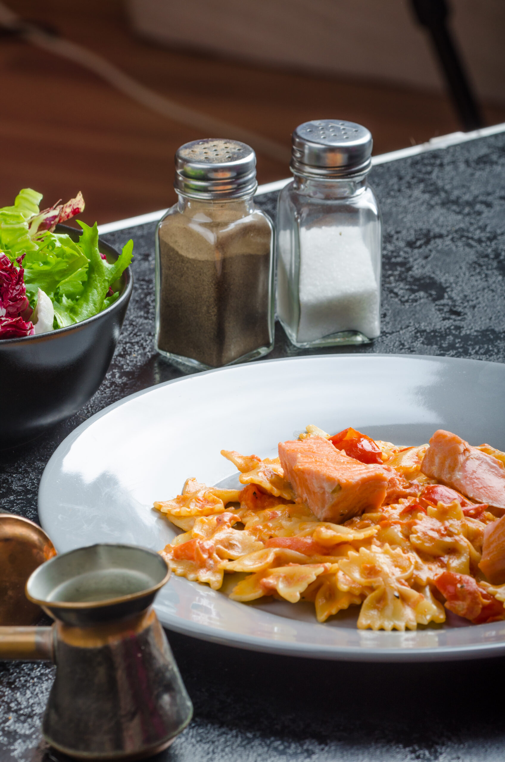 pasta salmone e pomodorini