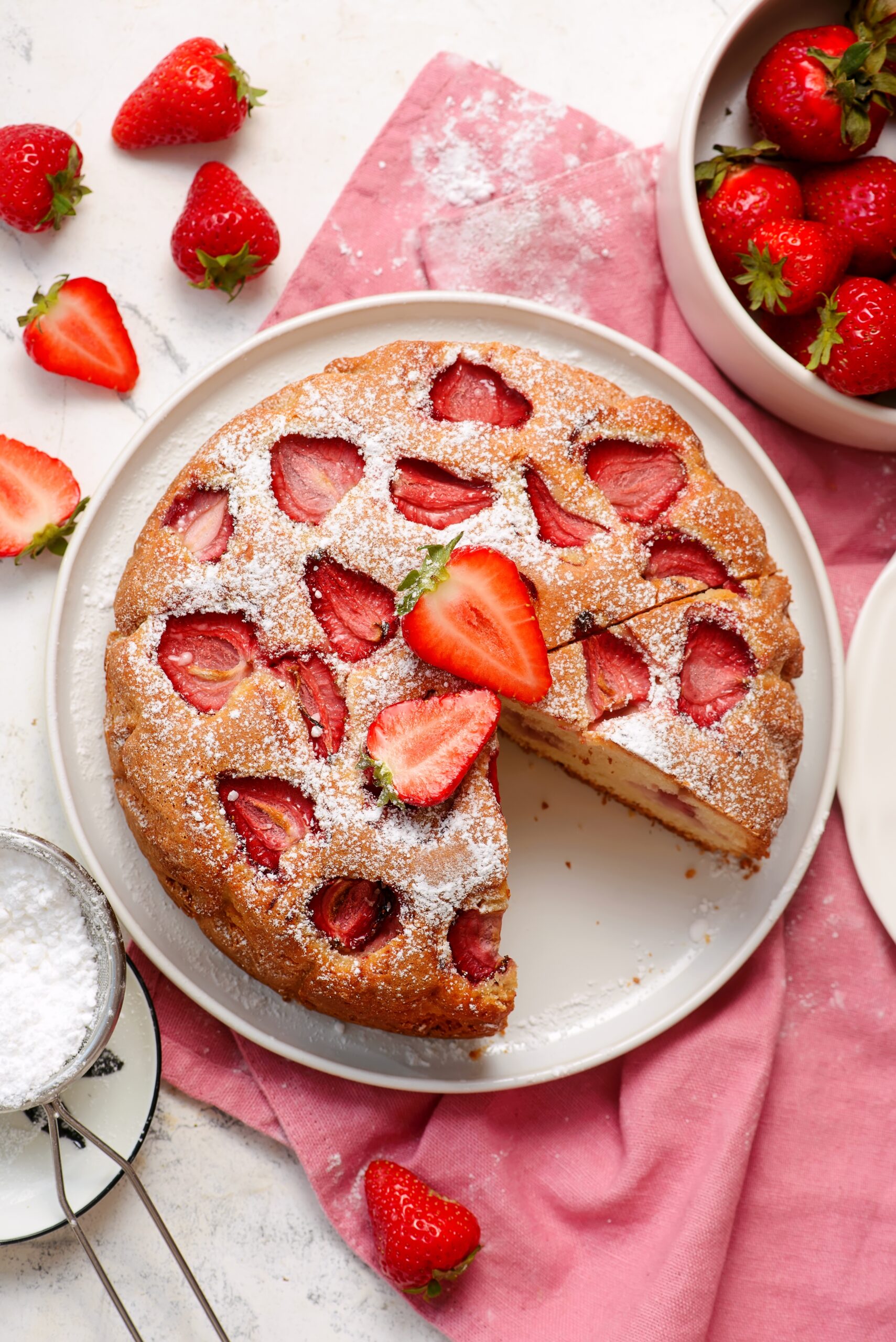 torta con fragole e yogurt