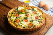 Torta salata con verdure miste