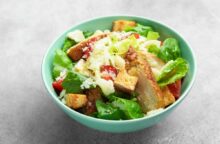 Insalata di pollo estiva