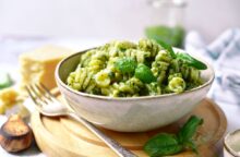 Pasta al pesto di zucchine