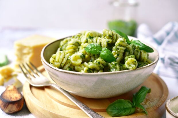 Pasta al pesto di zucchine